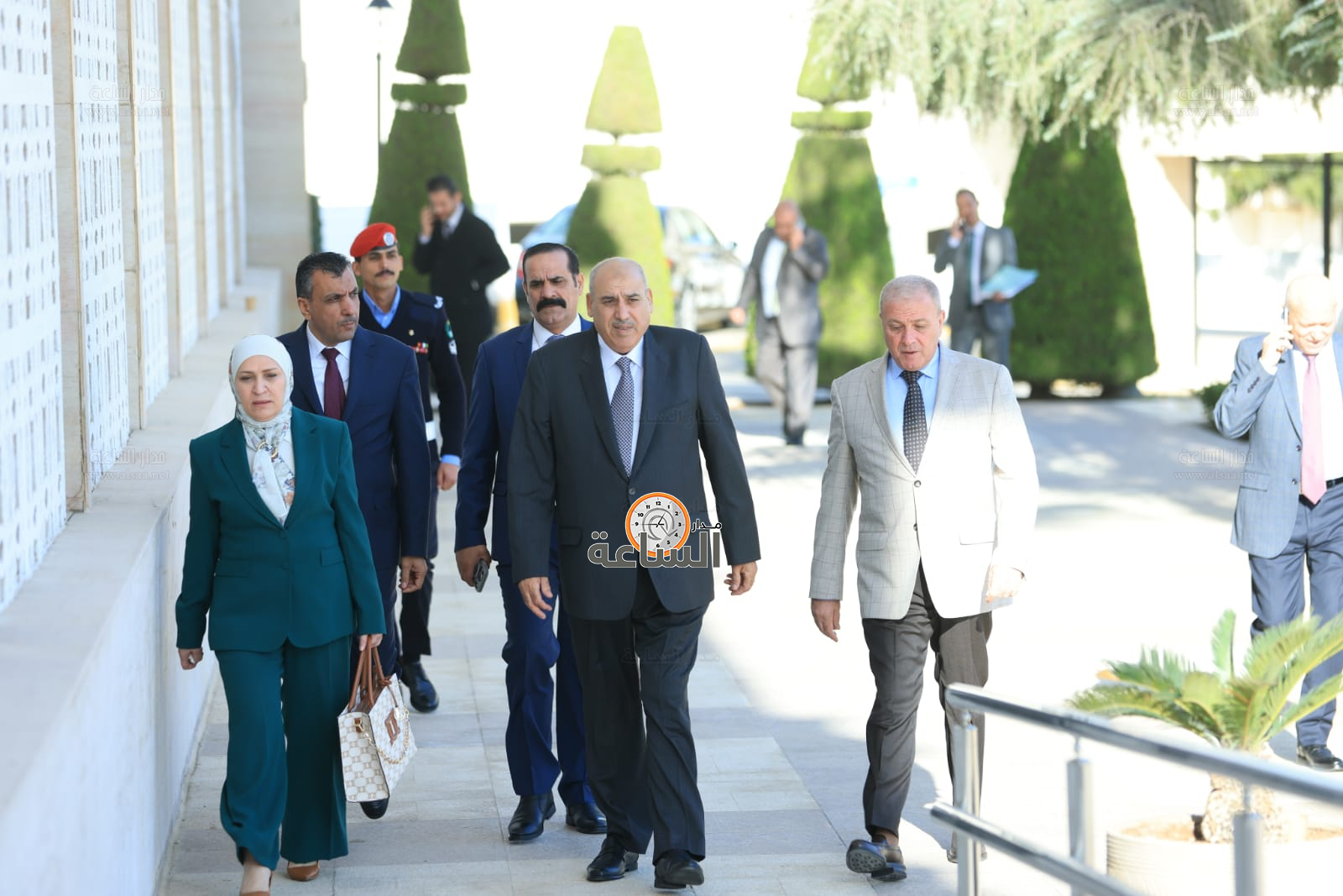 Madar Al-Saa Images 0.20997606990207607