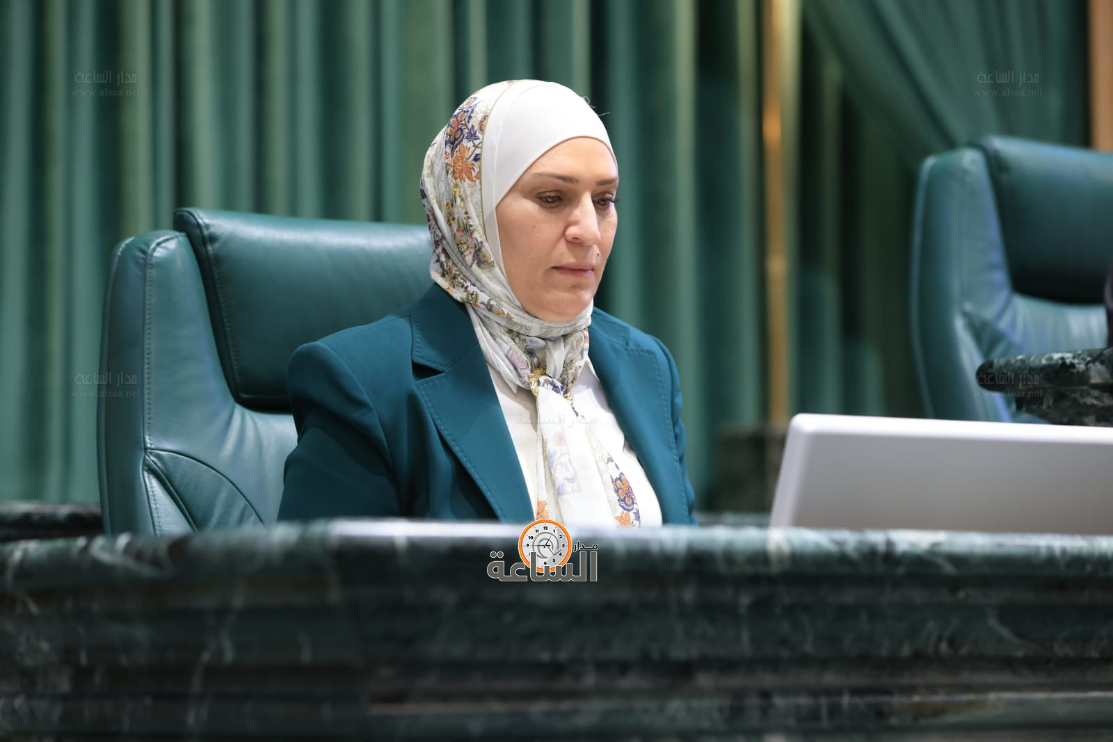 Madar Al-Saa Images 0.4870282422985892