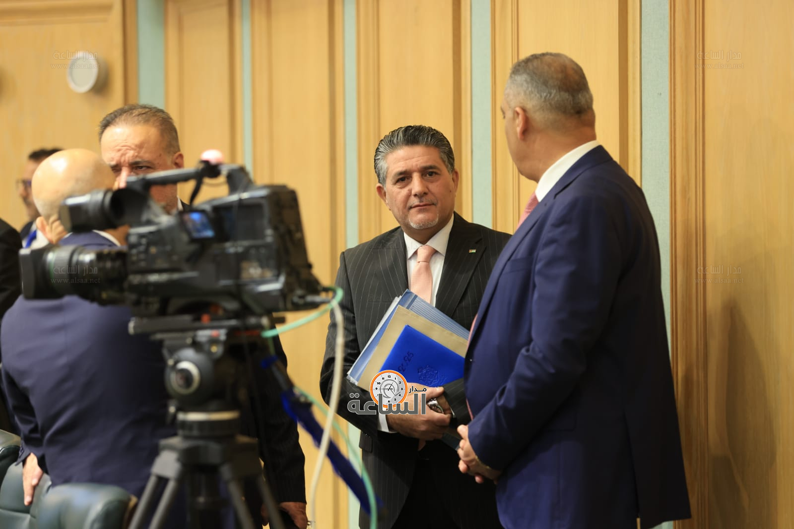 Madar Al-Saa Images 0.6735655054683001