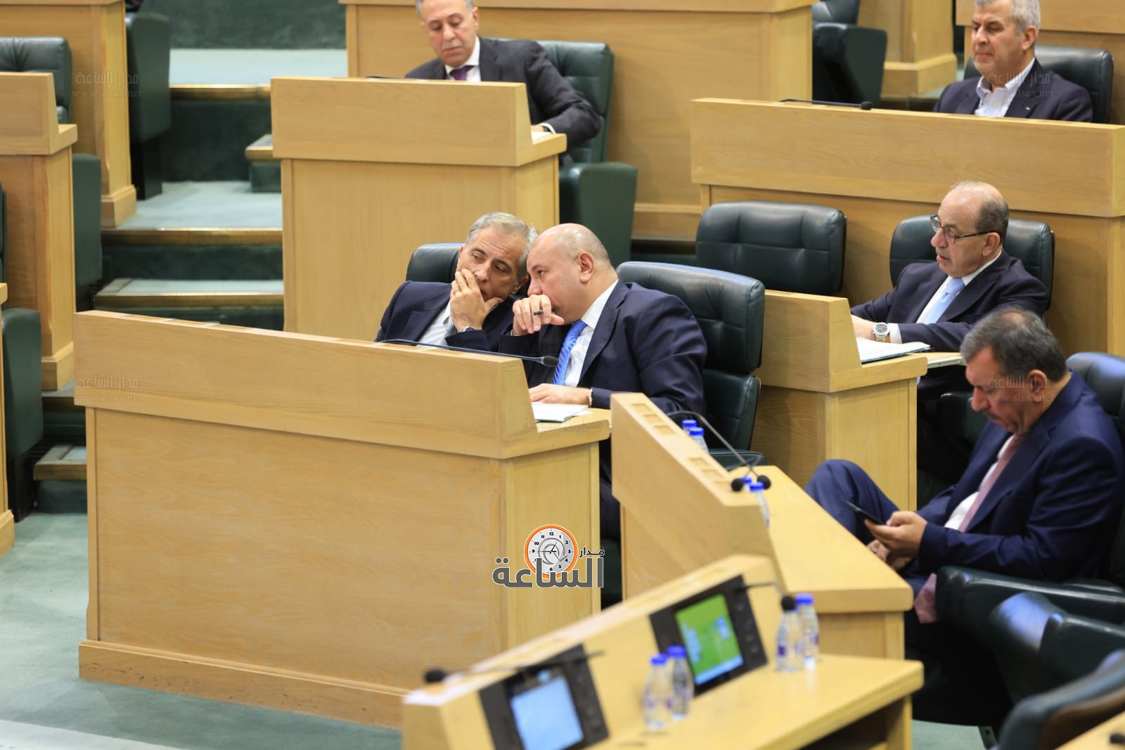 Madar Al-Saa Images 0.36217521402149133