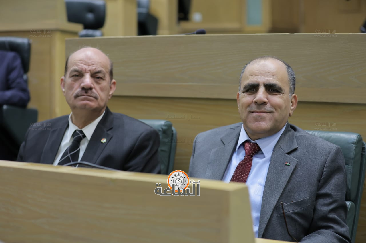 Madar Al-Saa Images 0.38107503764492656