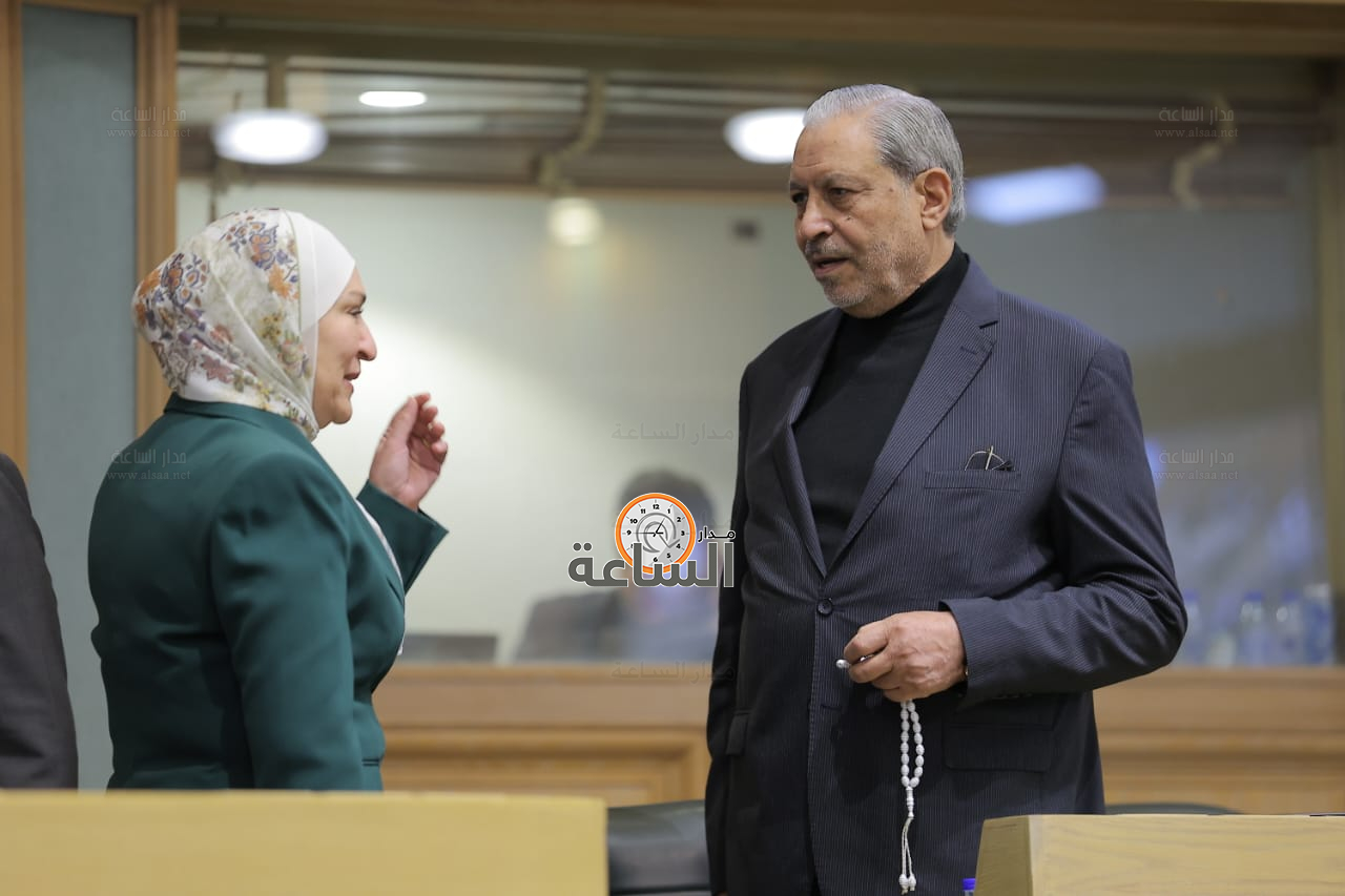 Madar Al-Saa Images 0.7728081326567513