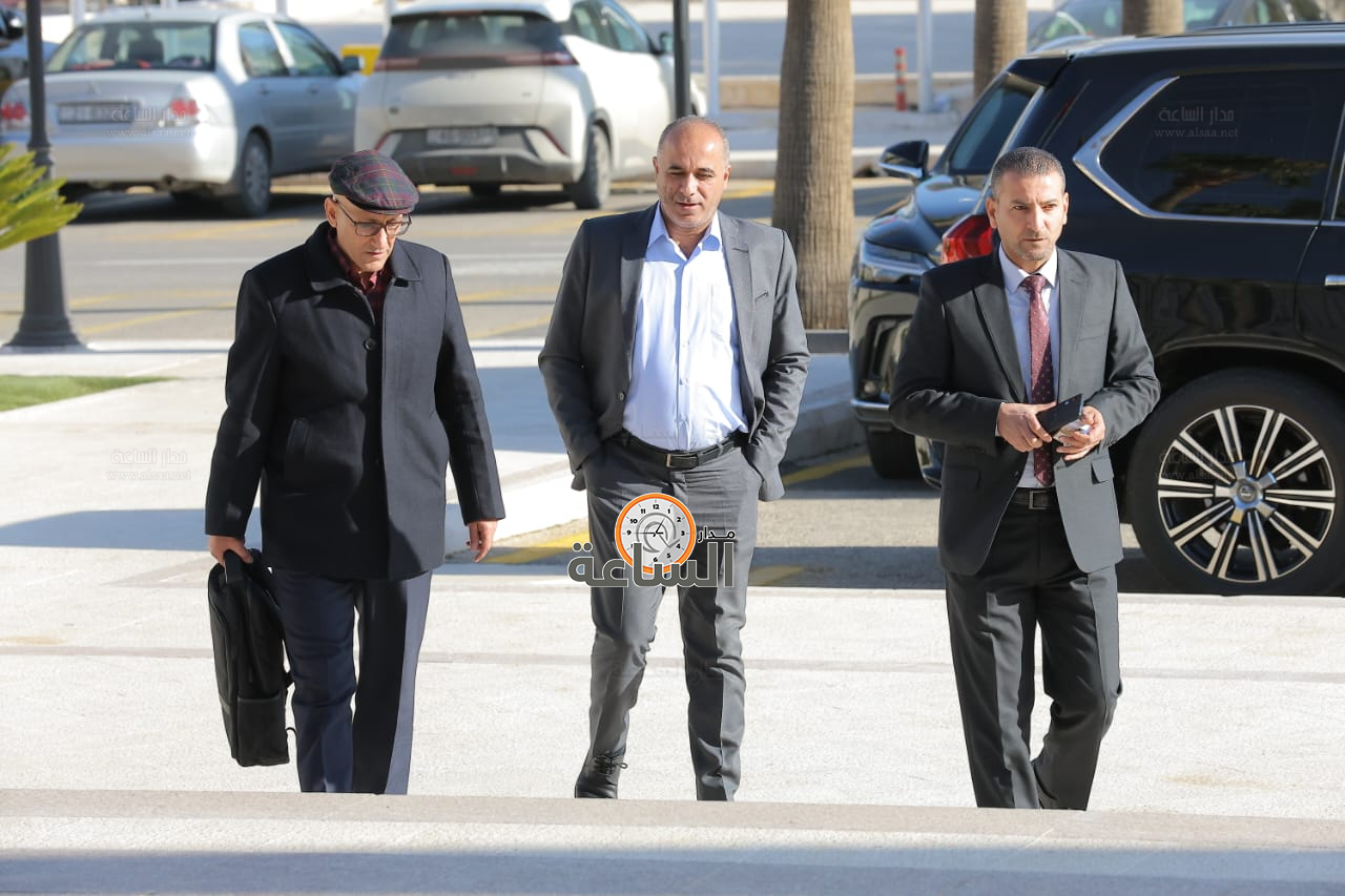 Madar Al-Saa Images 0.4846098135021163