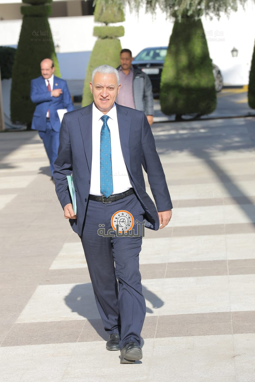 Madar Al-Saa Images 0.14370156039441584