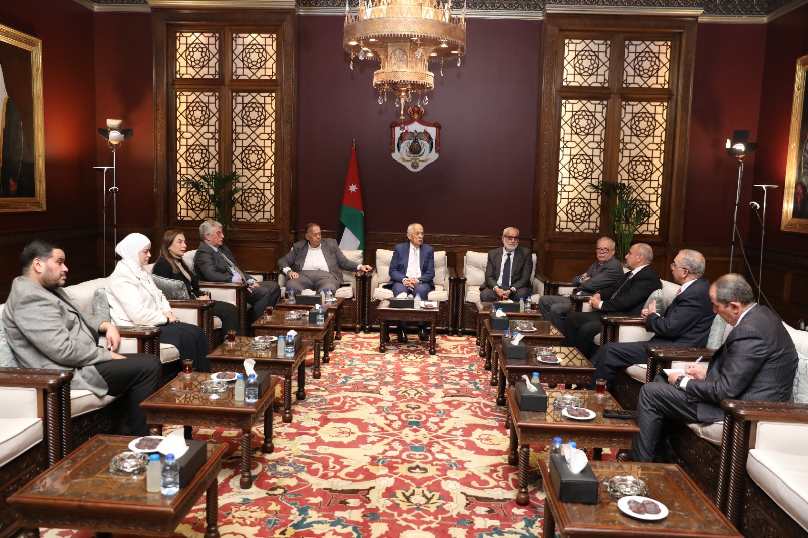 Madar Al-Saa Images 0.9238446388881761