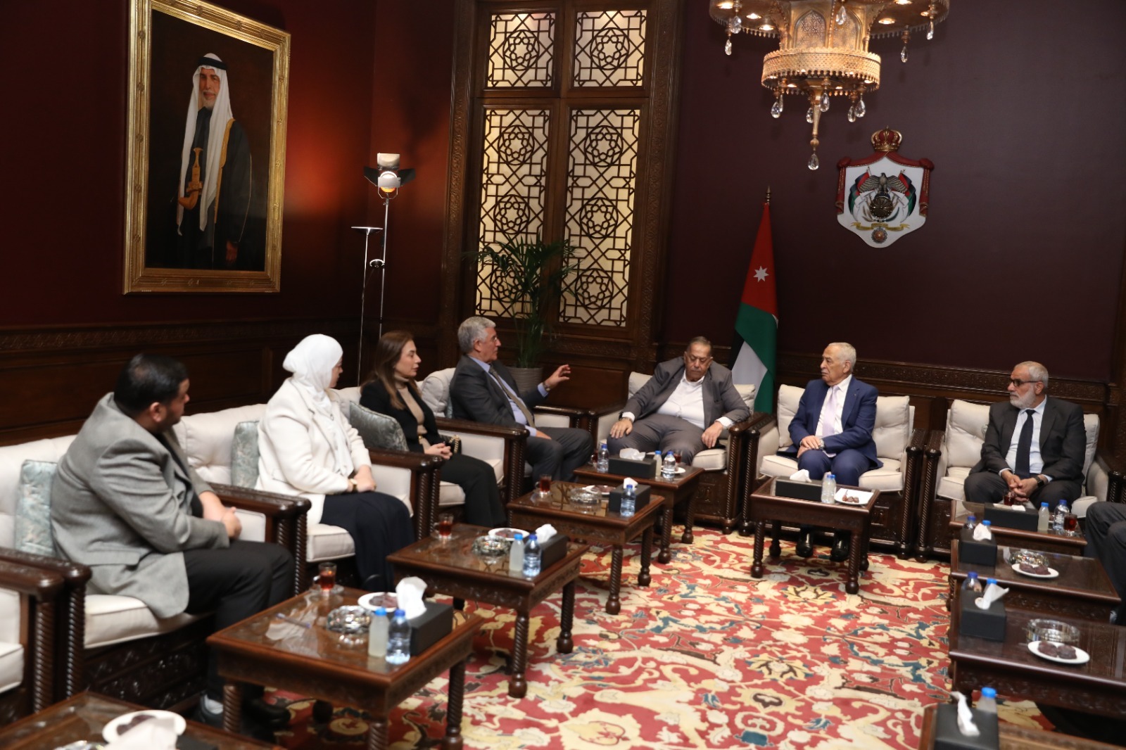 Madar Al-Saa Images 0.18611813368766195