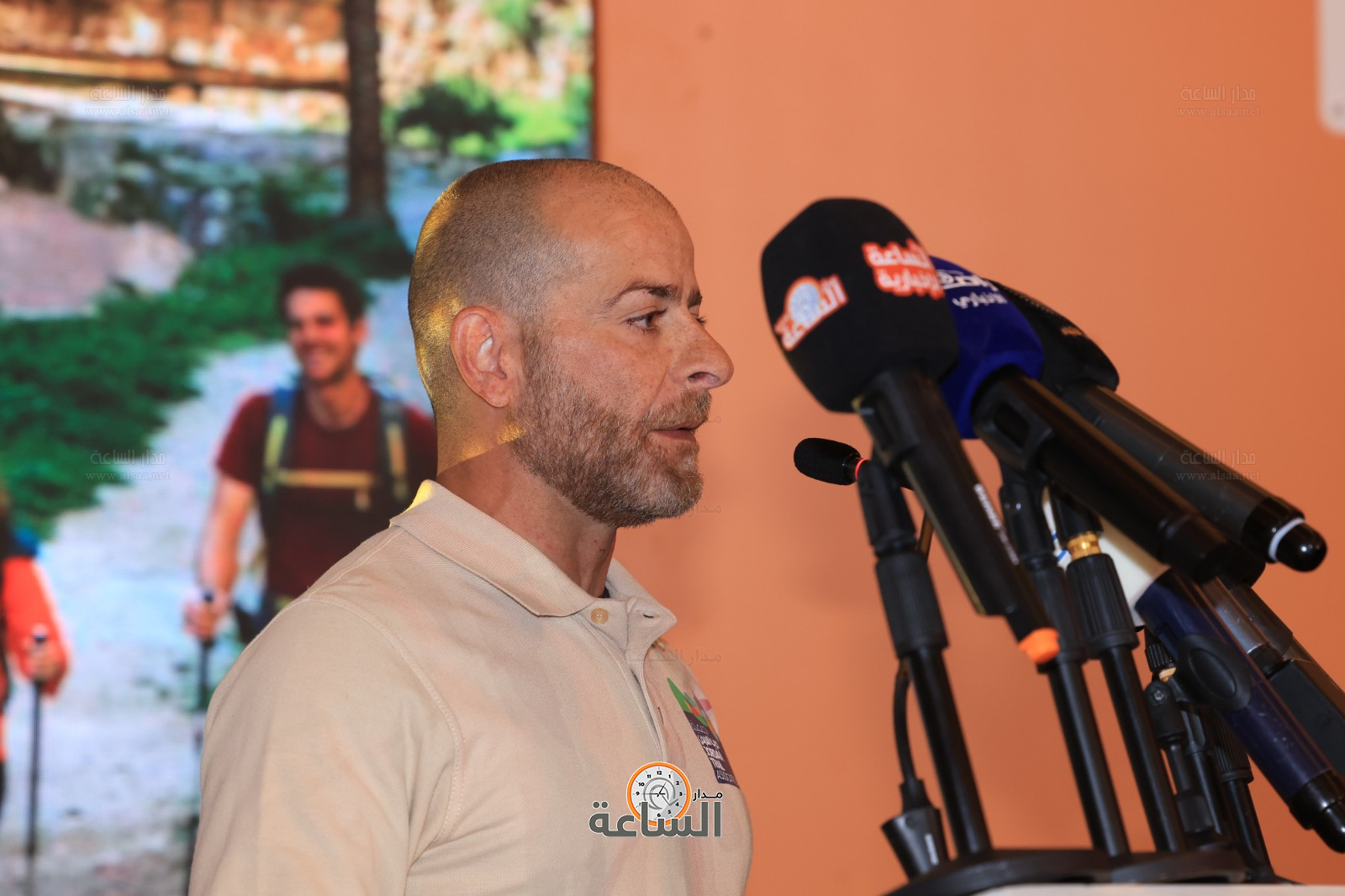 Madar Al-Saa Images 0.8575398359192284