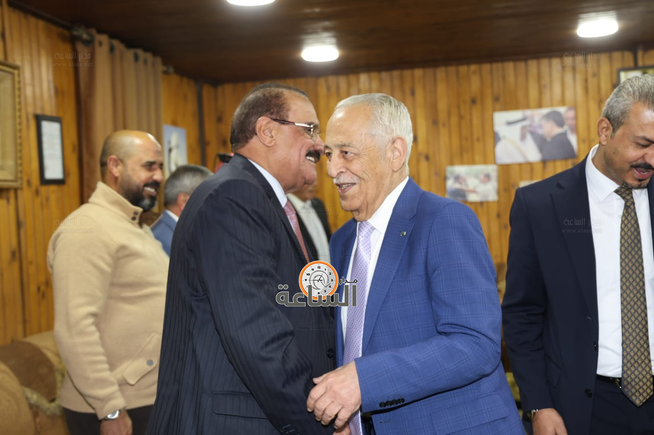 Madar Al-Saa Images 0.7119813875012848