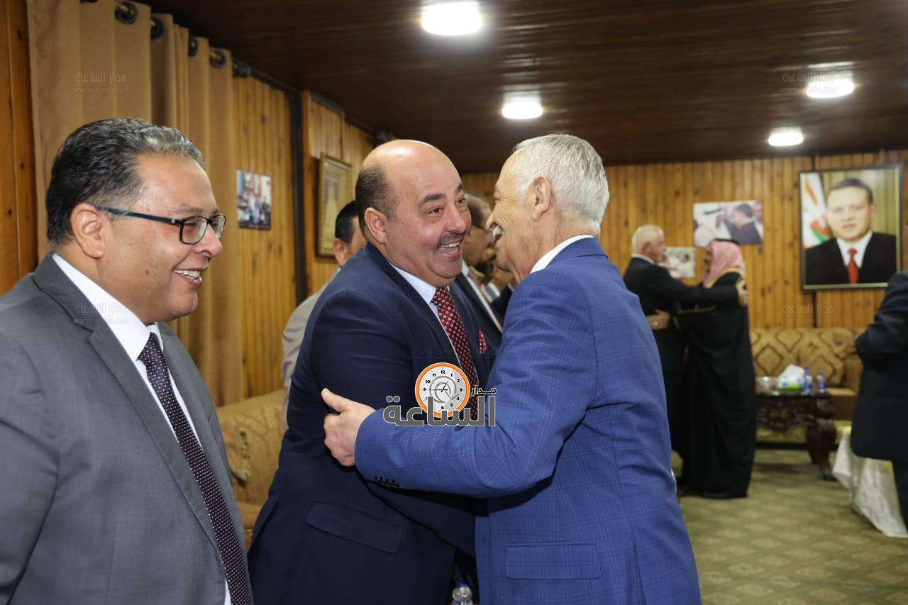 Madar Al-Saa Images 0.43713405914990966