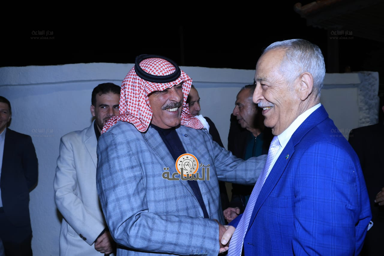 Madar Al-Saa Images 0.8003446500155248