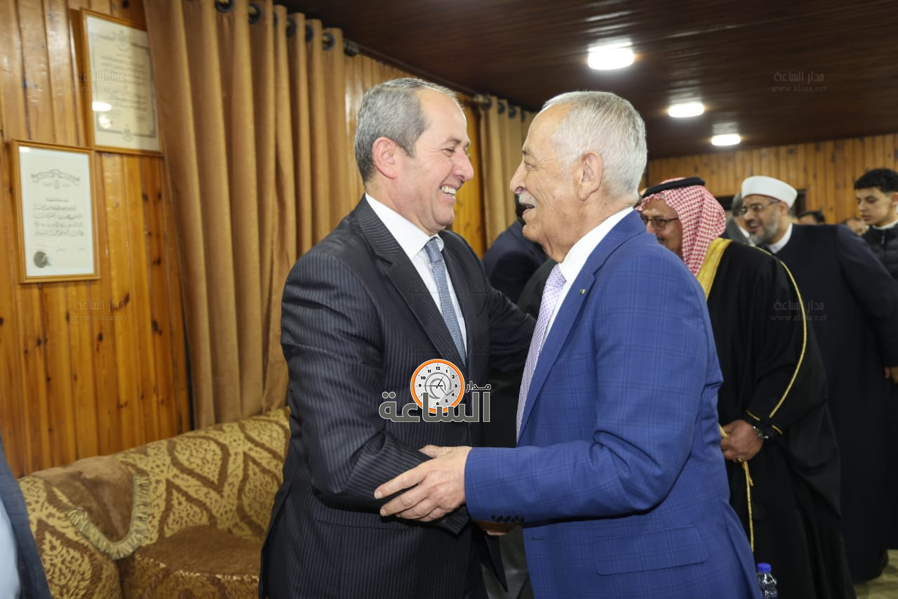 Madar Al-Saa Images 0.1528836613654615