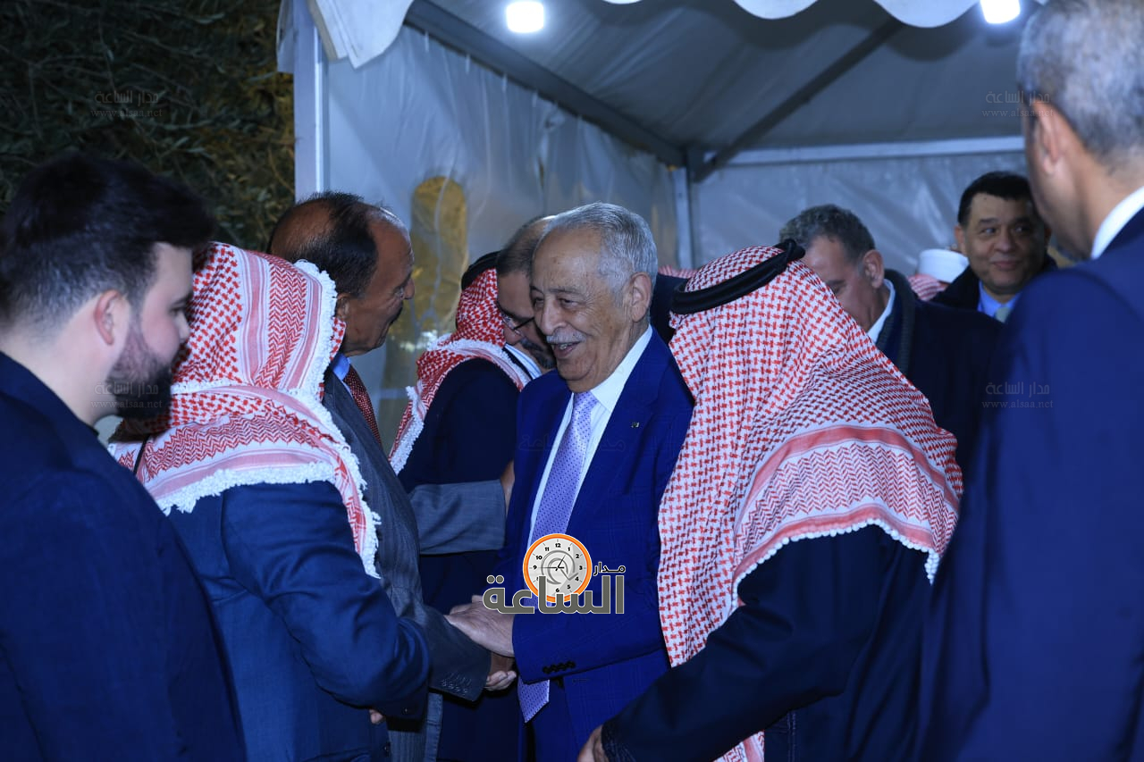 Madar Al-Saa Images 0.8189819650002927