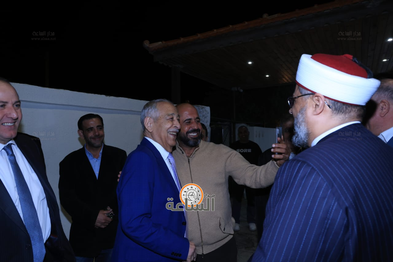 Madar Al-Saa Images 0.7028227565698555