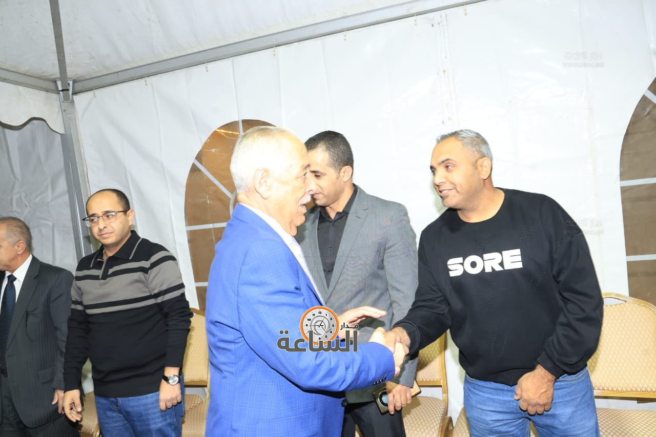 Madar Al-Saa Images 0.02517436807622342