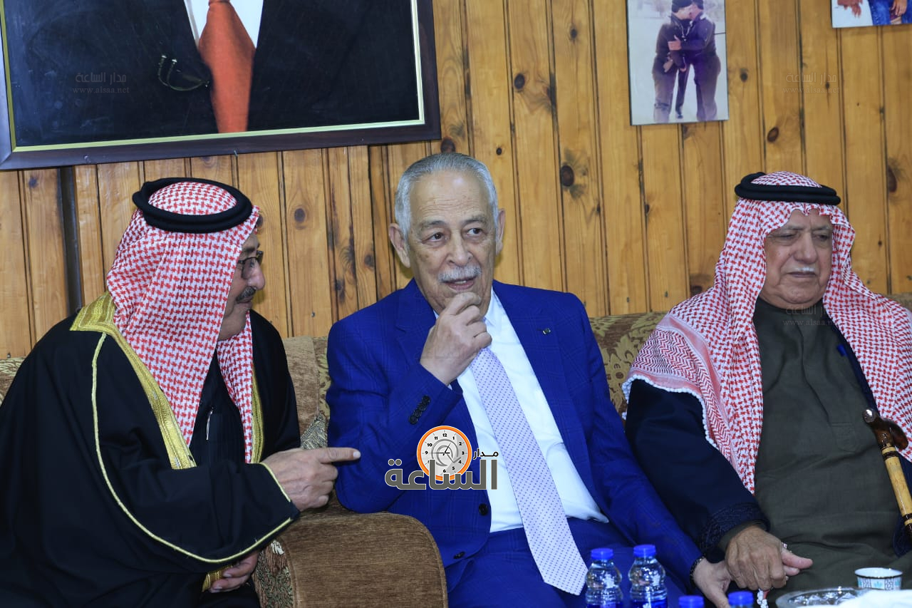 Madar Al-Saa Images 0.4074436479490582