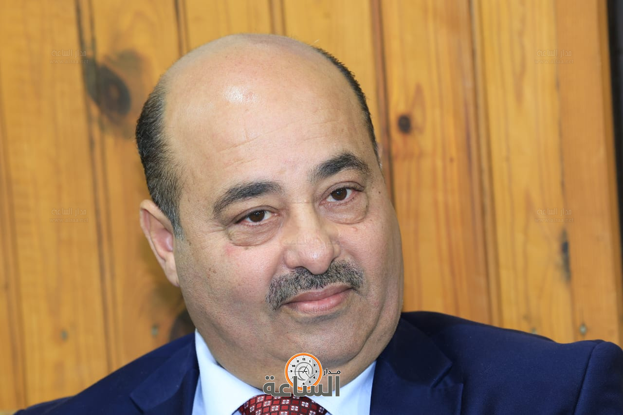 Madar Al-Saa Images 0.17306596809728336