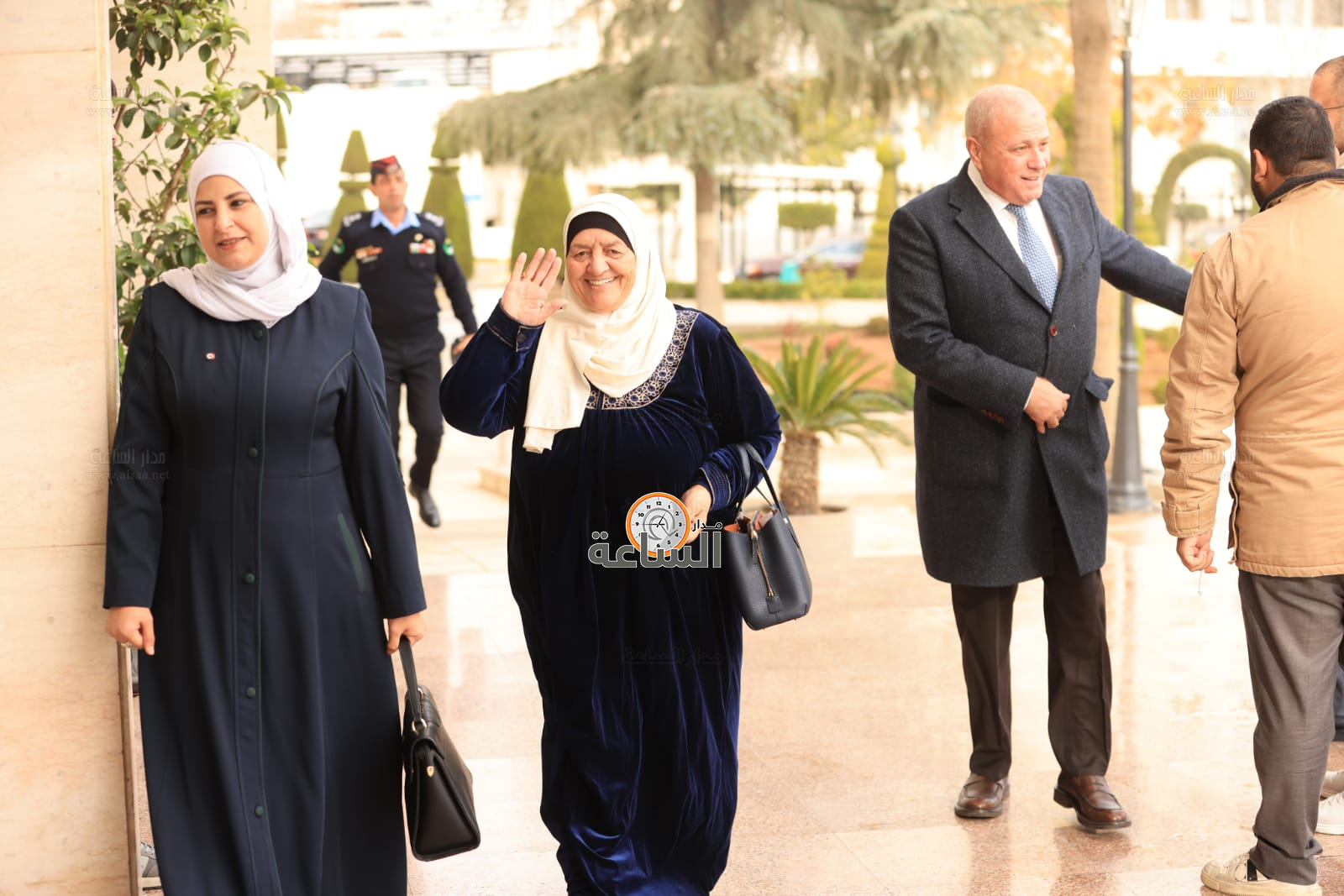 Madar Al-Saa Images 0.43260892090064507