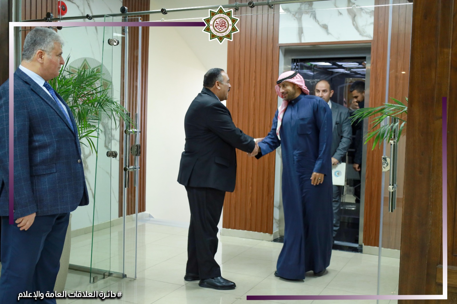 Madar Al-Saa Images 0.7382749057639394