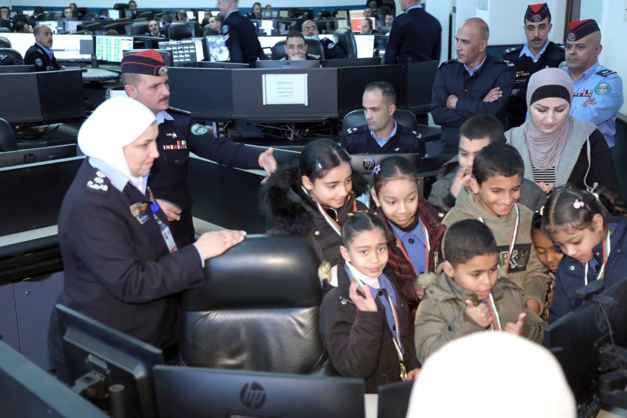 Madar Al-Saa Images 0.8899509693194562