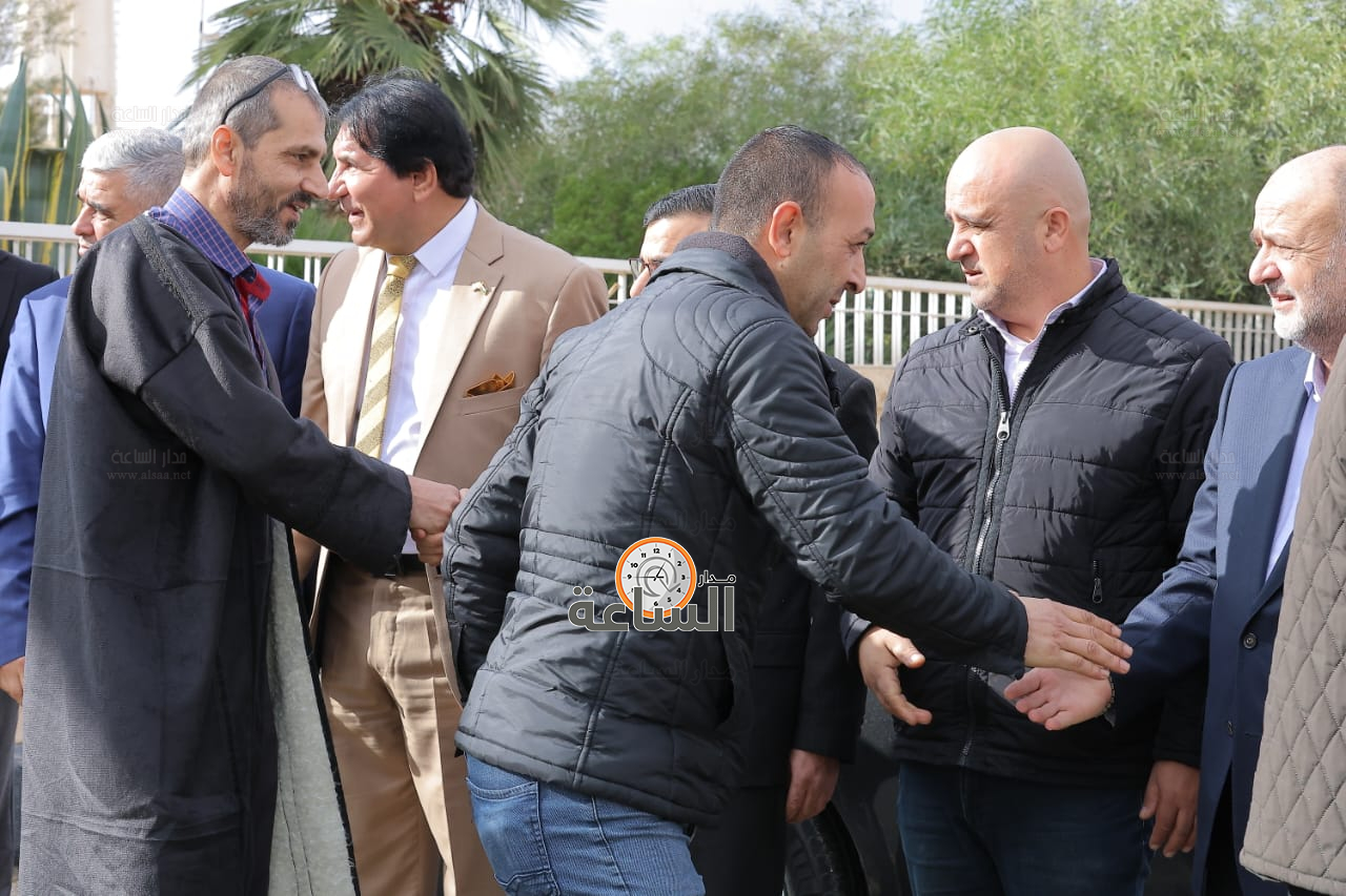 Madar Al-Saa Images 0.11416532673107127