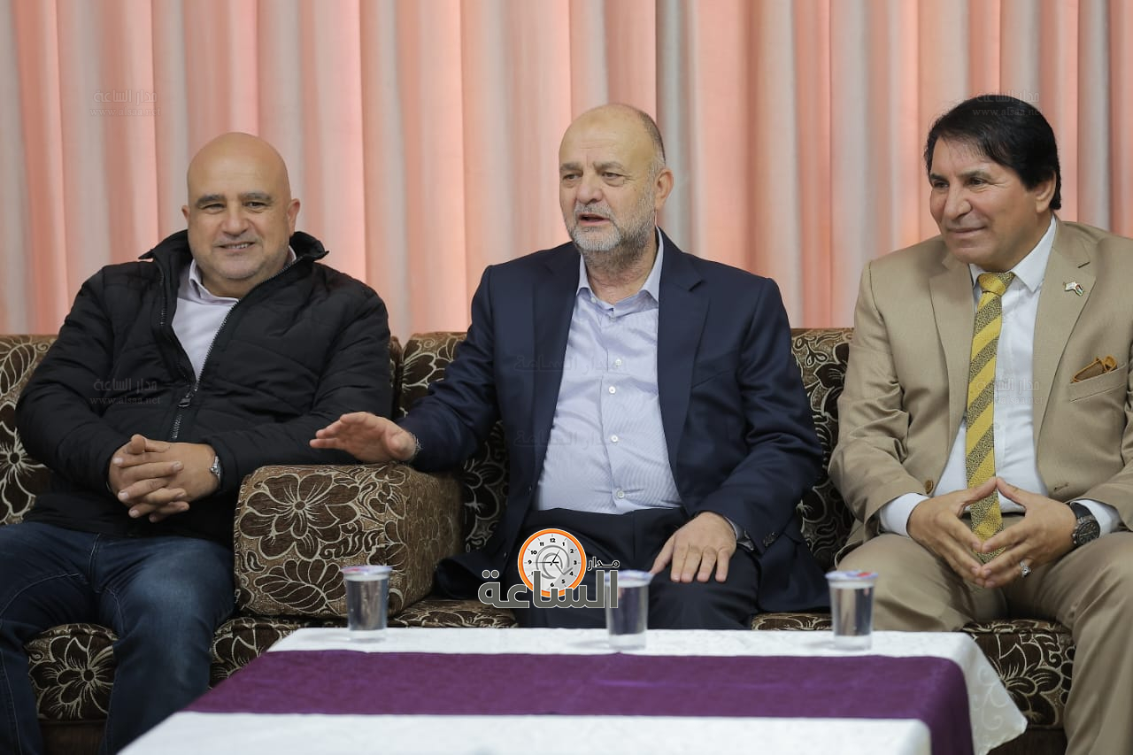 Madar Al-Saa Images 0.02804337715884575