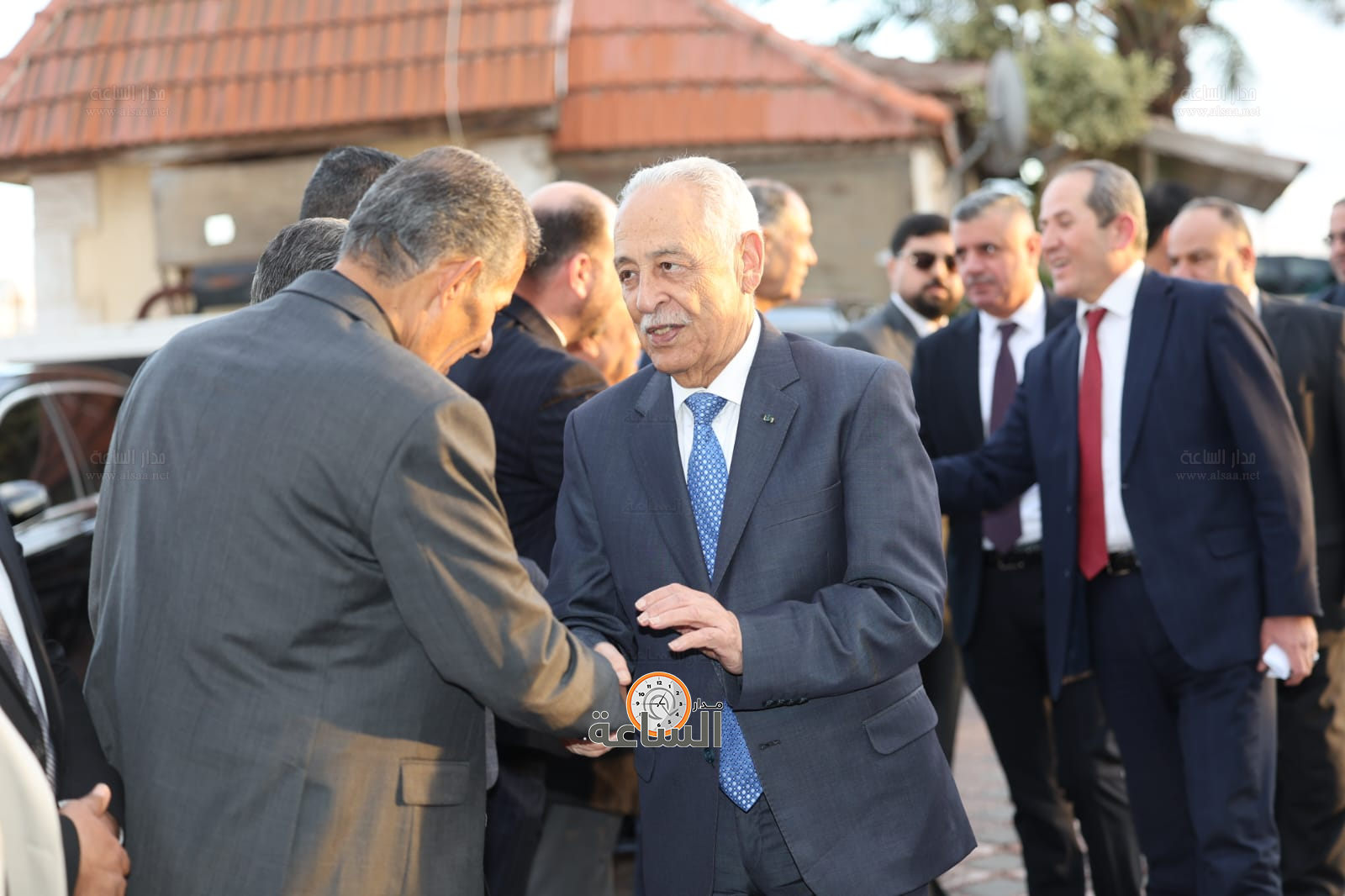 Madar Al-Saa Images 0.4720901737462875