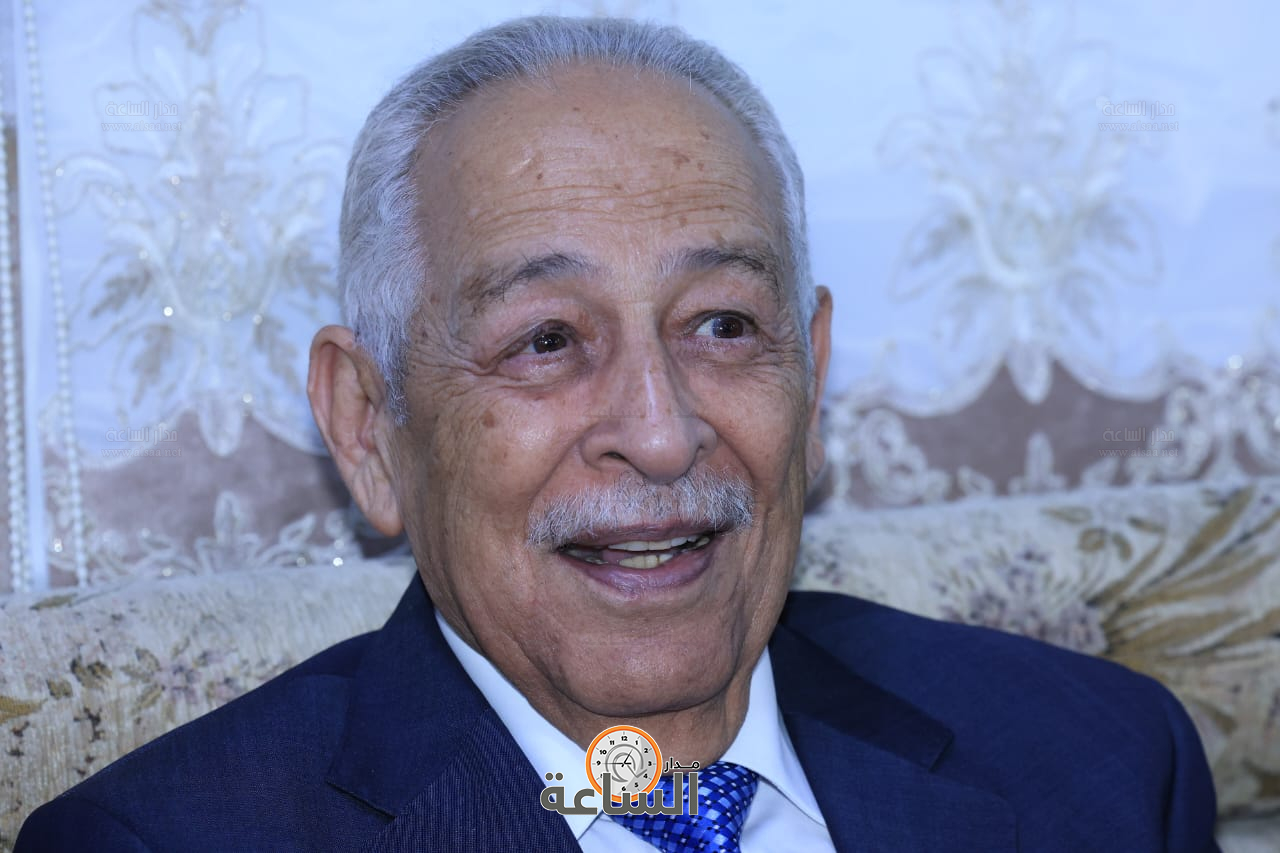 Madar Al-Saa Images 0.27777967098900347