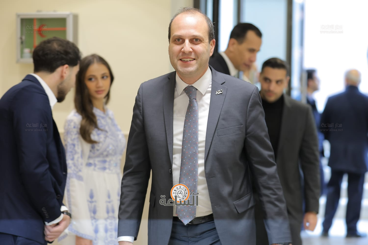 Madar Al-Saa Images 0.2204753712841815