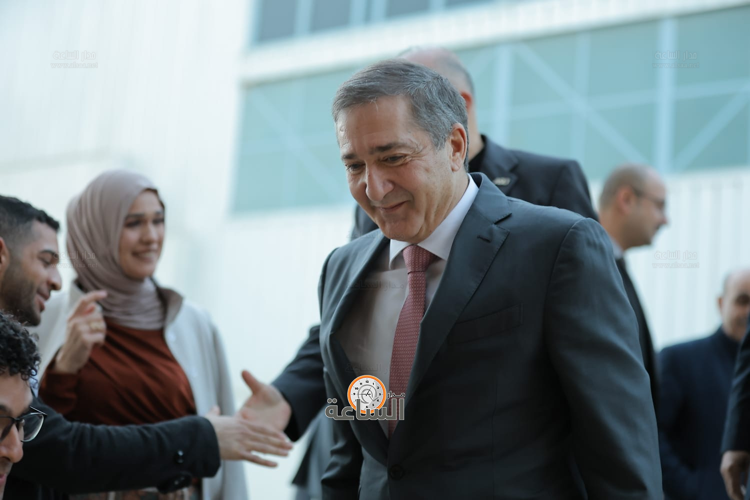 Madar Al-Saa Images 0.8383052272698185