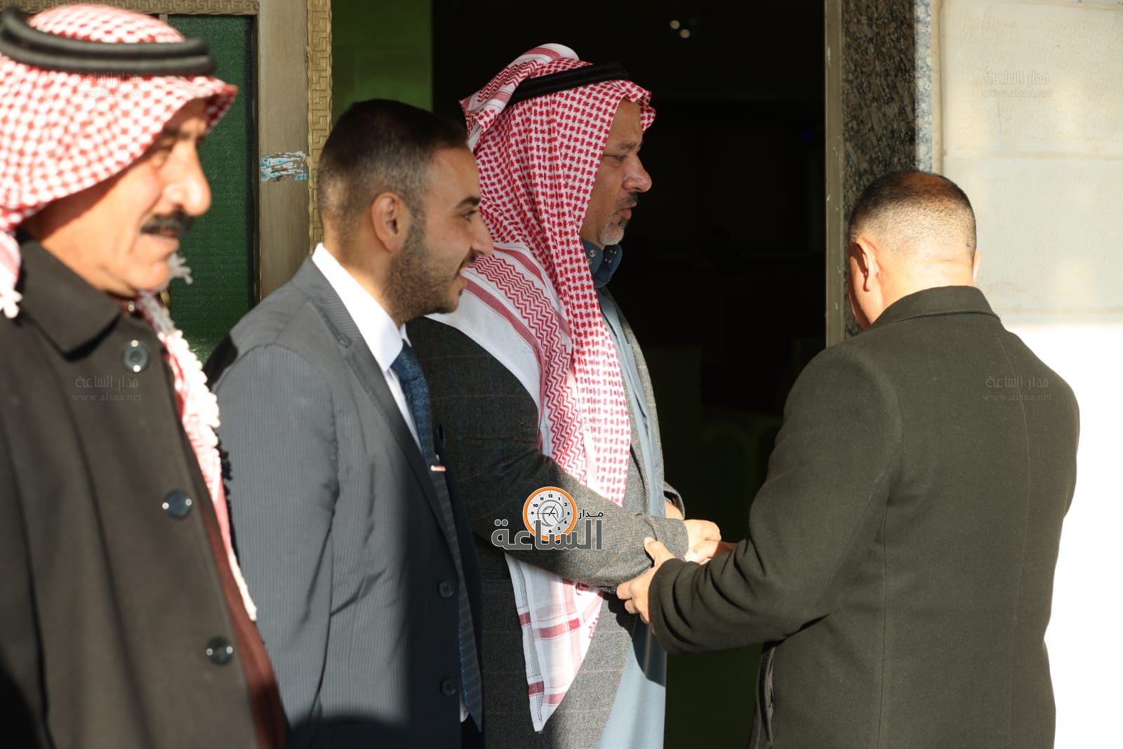 Madar Al-Saa Images 0.41544408290988266