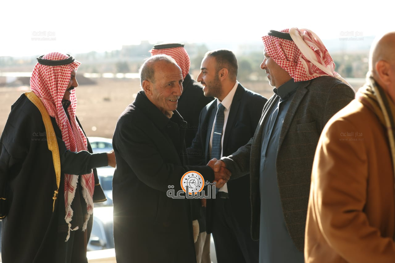 Madar Al-Saa Images 0.6556260599624713