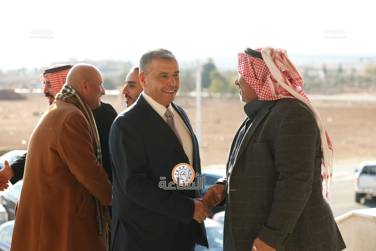 Madar Al-Saa Images 0.4004108807441762