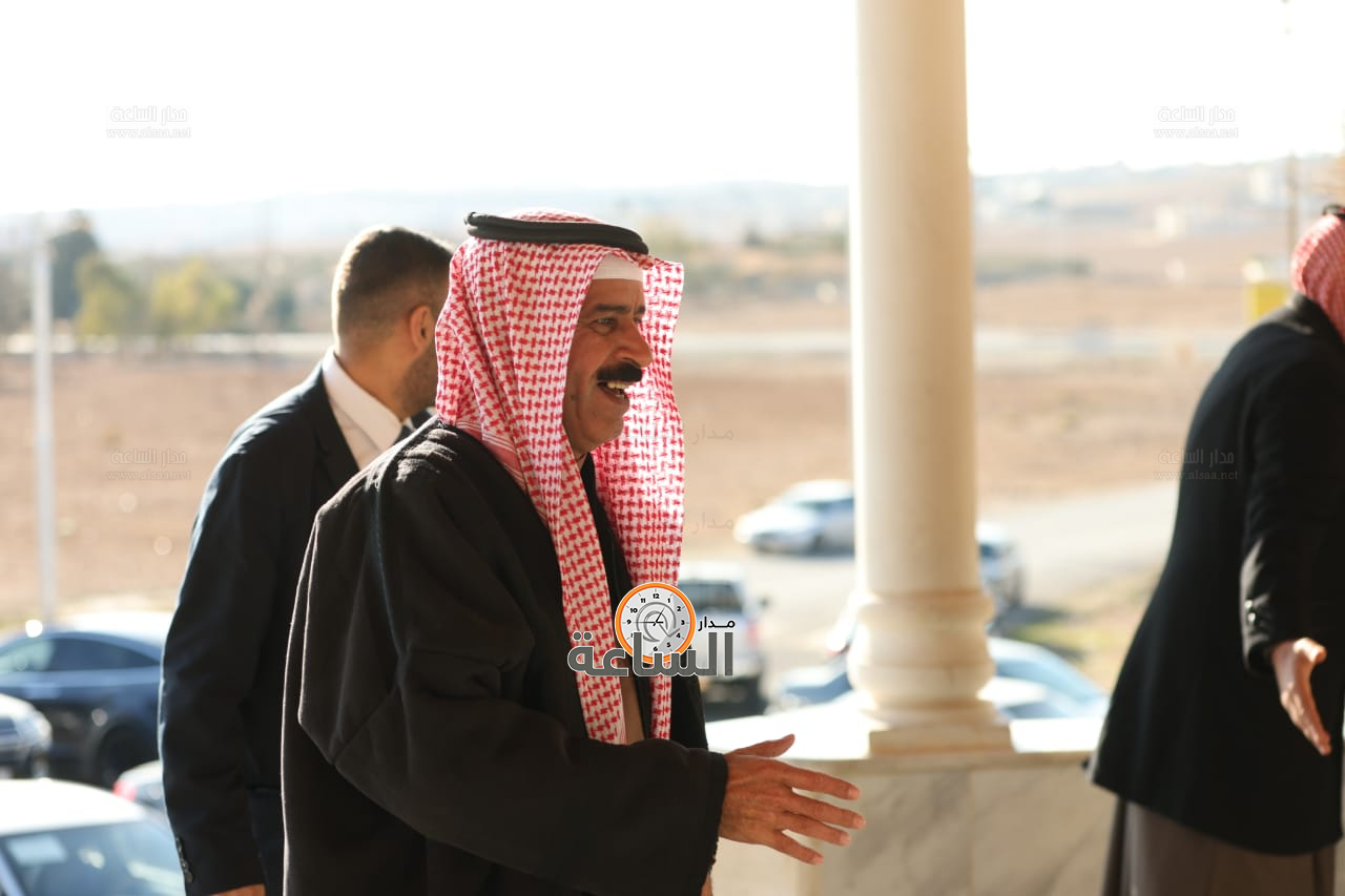 Madar Al-Saa Images 0.4796784692861157