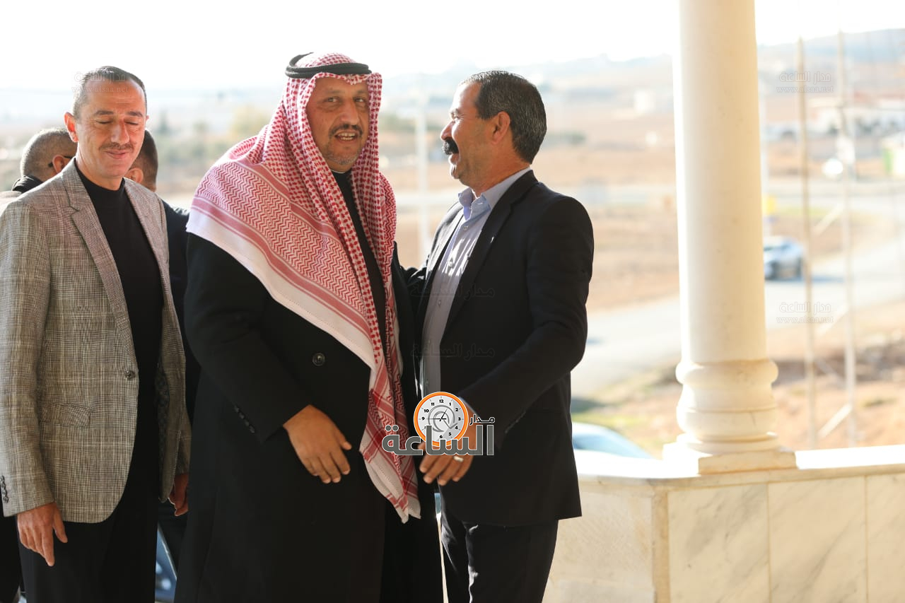 Madar Al-Saa Images 0.37530779039544826