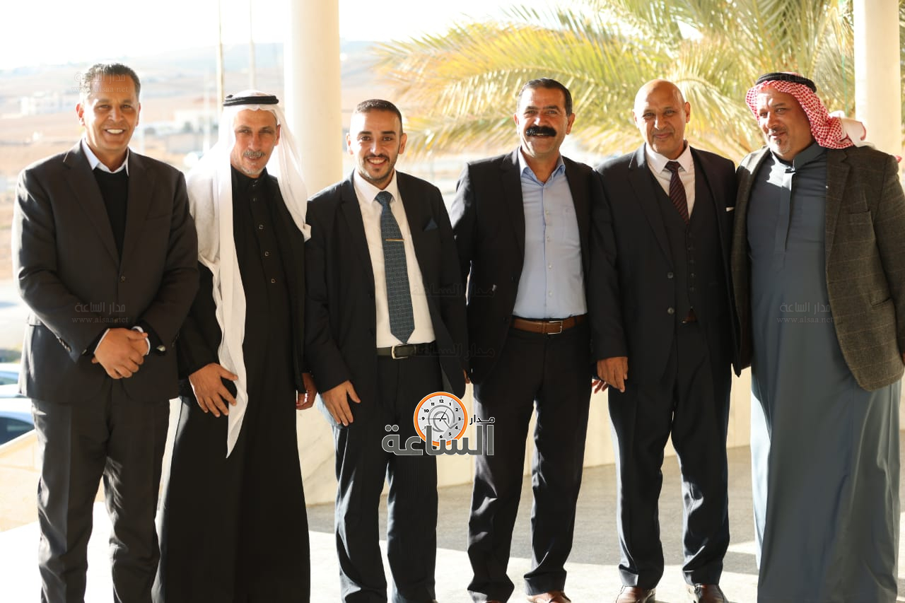 Madar Al-Saa Images 0.8039575486411216