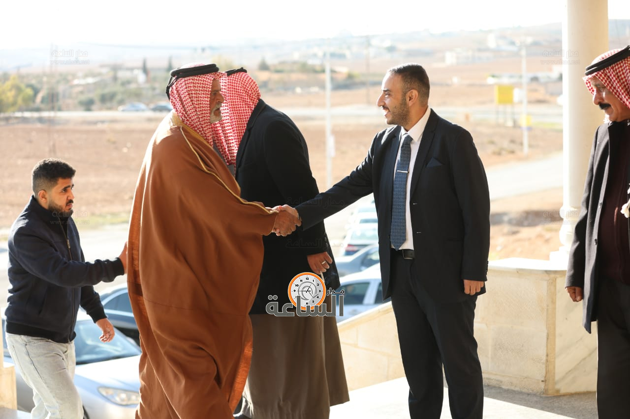 Madar Al-Saa Images 0.14383999736144948