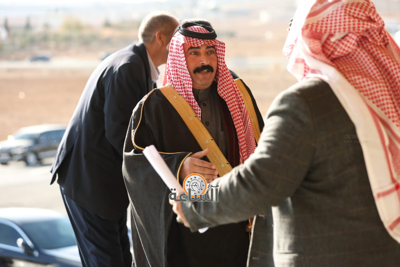 Madar Al-Saa Images 0.6406853710042343