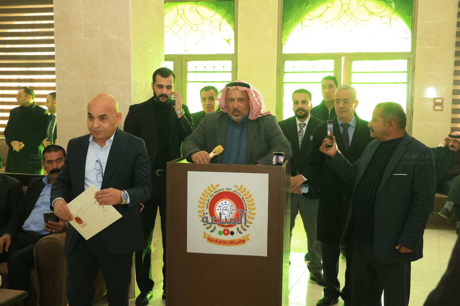 Madar Al-Saa Images 0.7498622636693753