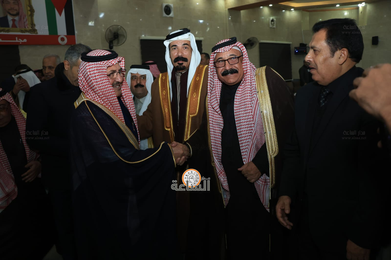 Madar Al-Saa Images 0.7000213627440511