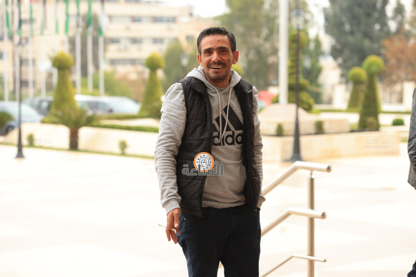 Madar Al-Saa Images 0.9110756381323447