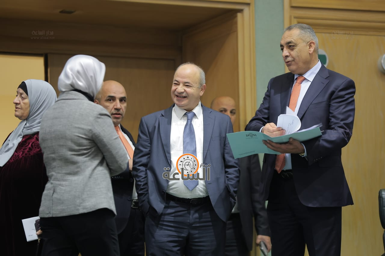 Madar Al-Saa Images 0.07340374813779971