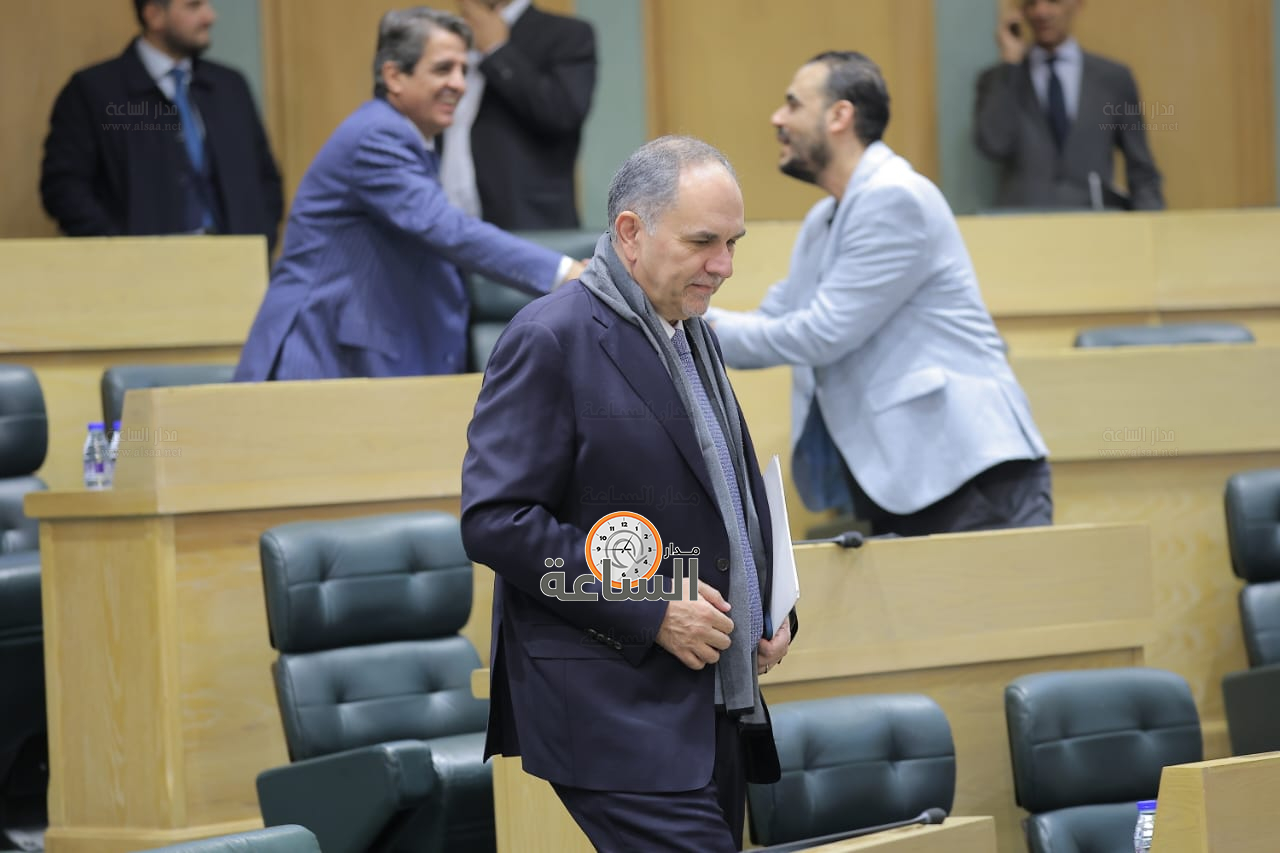 Madar Al-Saa Images 0.3381089886368204