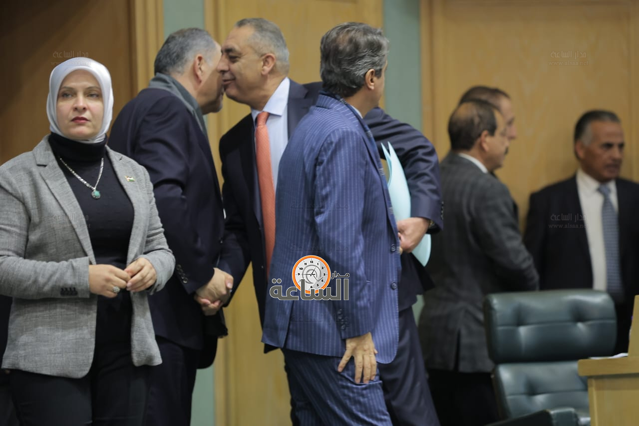 Madar Al-Saa Images 0.9877415834469258