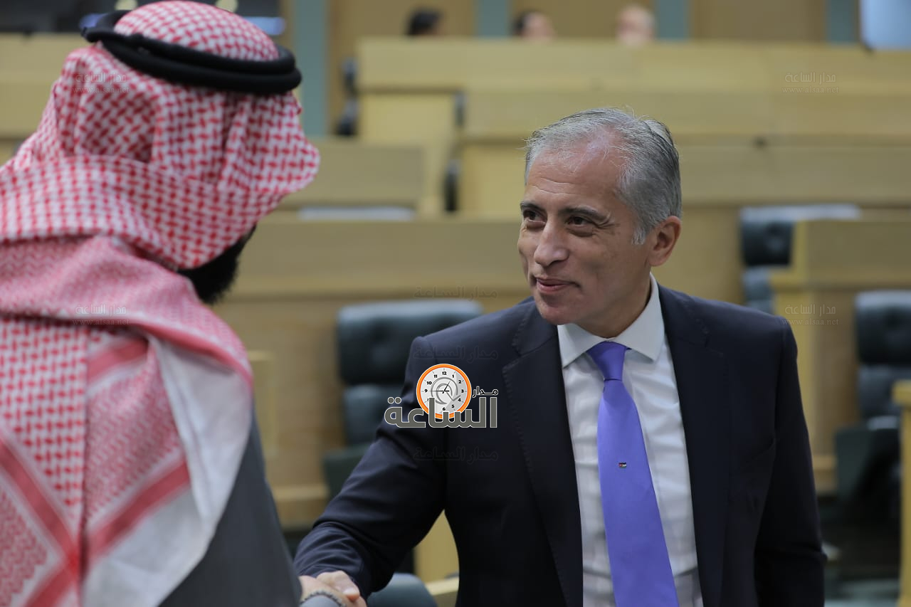 Madar Al-Saa Images 0.6341164629606654