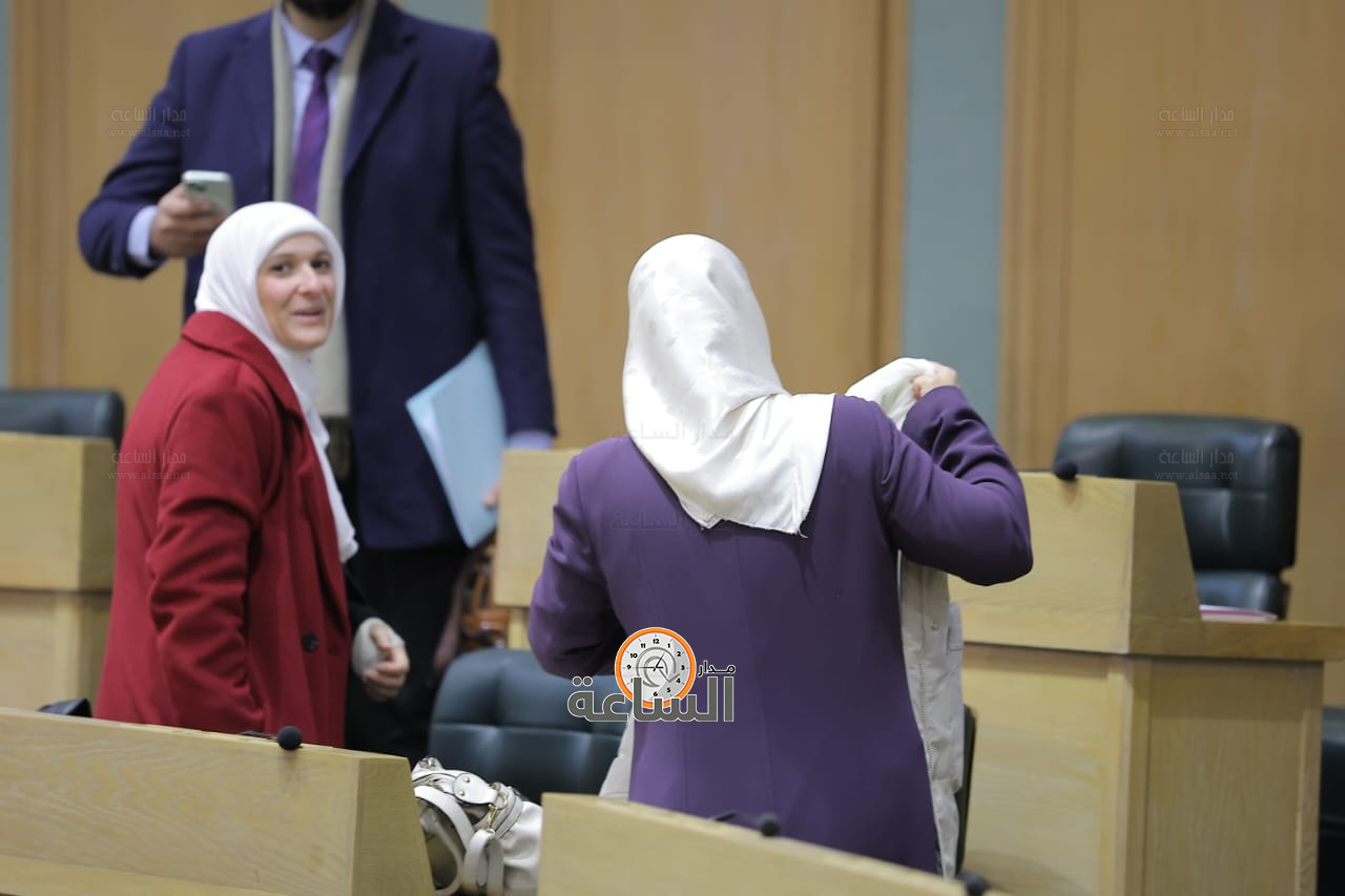 Madar Al-Saa Images 0.13412248253904058