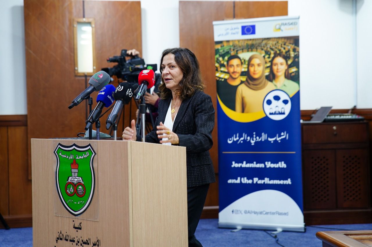 Madar Al-Saa Images 0.16637089405834038