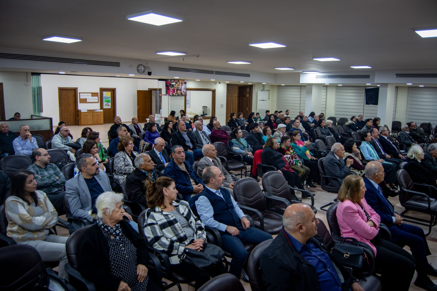 Madar Al-Saa Images 0.3009806272799814