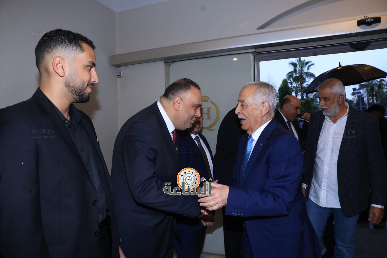 Madar Al-Saa Images 0.35533437702187054