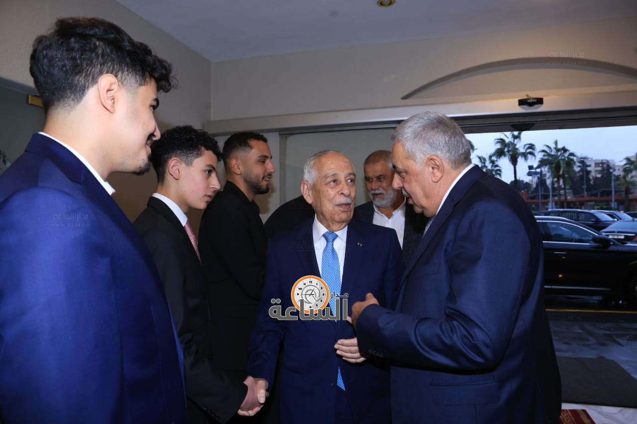 Madar Al-Saa Images 0.5442153442841078