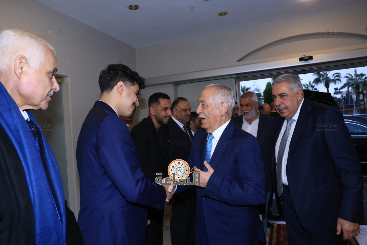 Madar Al-Saa Images 0.4829788652748671